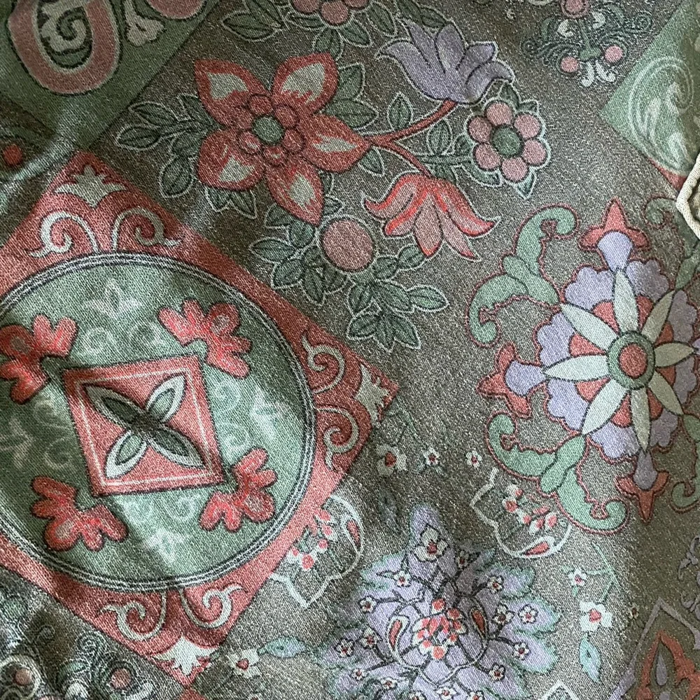 SURF PONCHO/KOREAN SWEATSHIRT DRESS w/ POCKETS & pretty design! Worn once⚡️EUC⚡️ - Picture 7 of 13